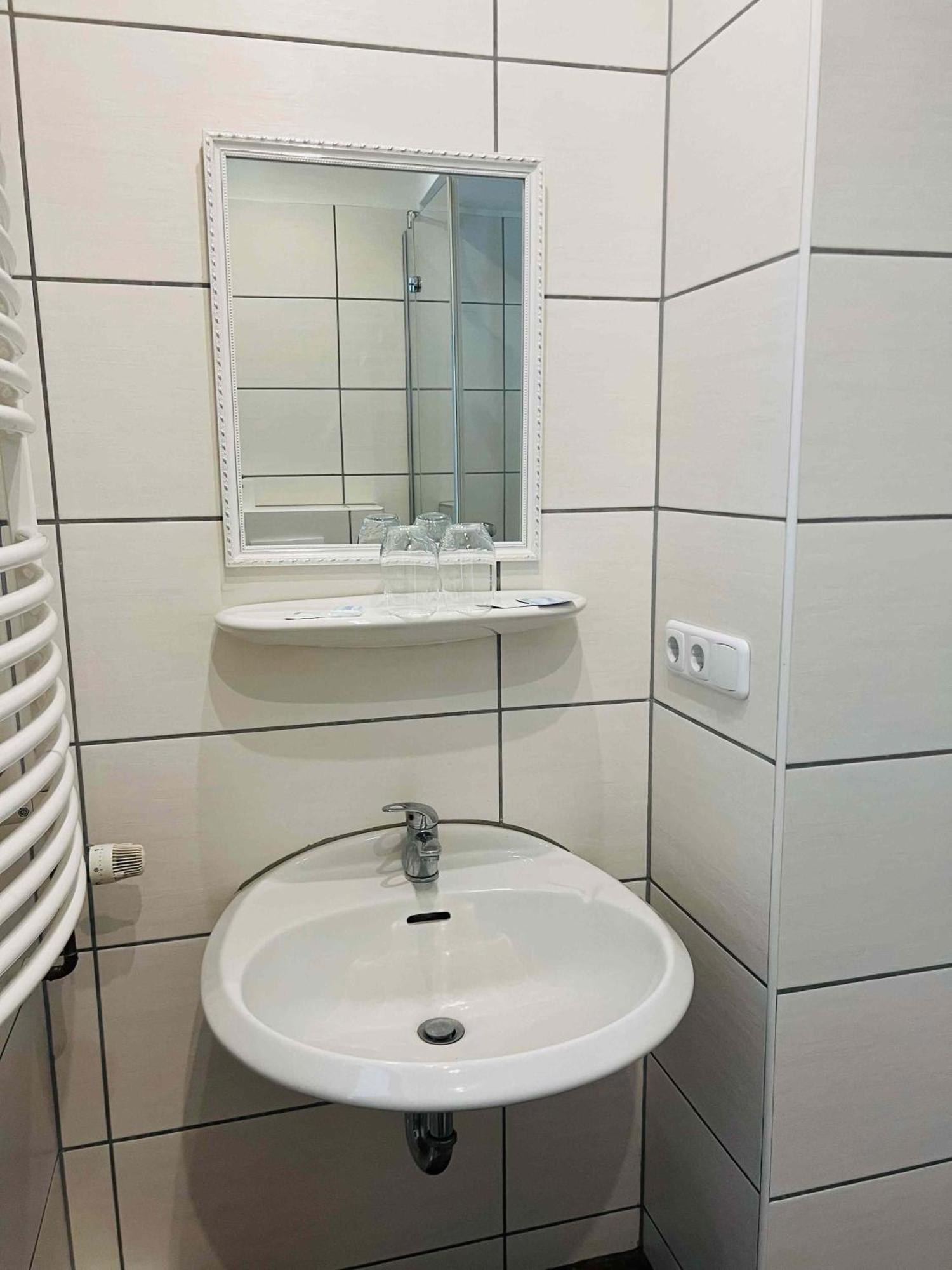 Rösrath Hotel Neo Cologne Bonn Airport מראה חיצוני תמונה